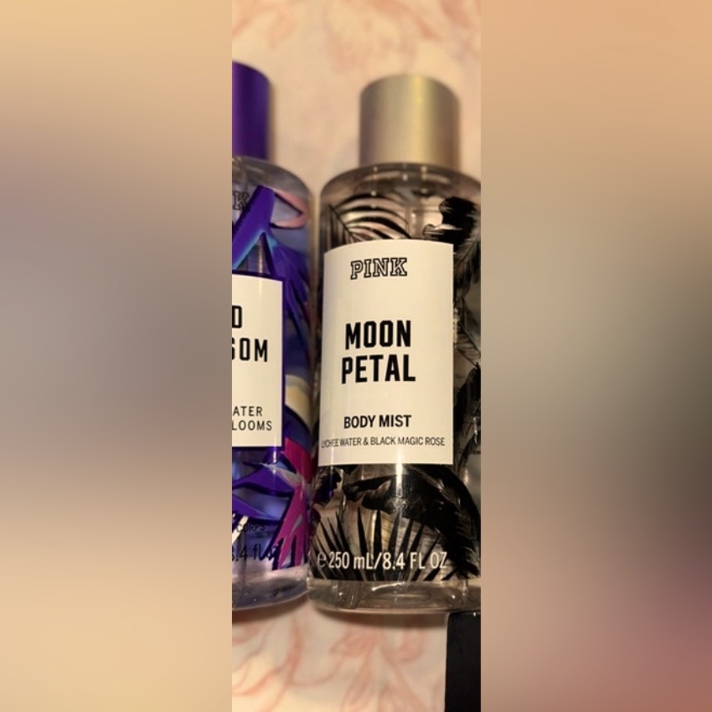 VS MOON PETAL